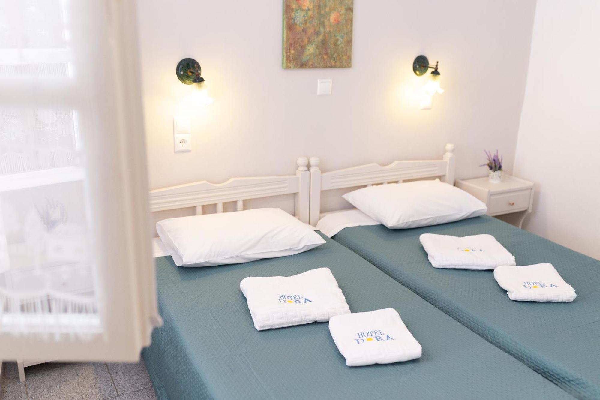 Dora'S Studios & Apartments Megas Gialos - Nites Екстер'єр фото